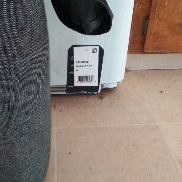 Ladies Black Leather Jacket - Picture 2 of 8